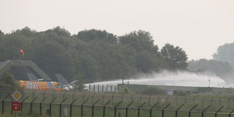 Driving F16 collides with building at Leeuwarden Air Base, two injured