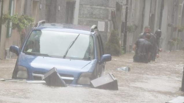 The Bormida overflows, Altare goes under water