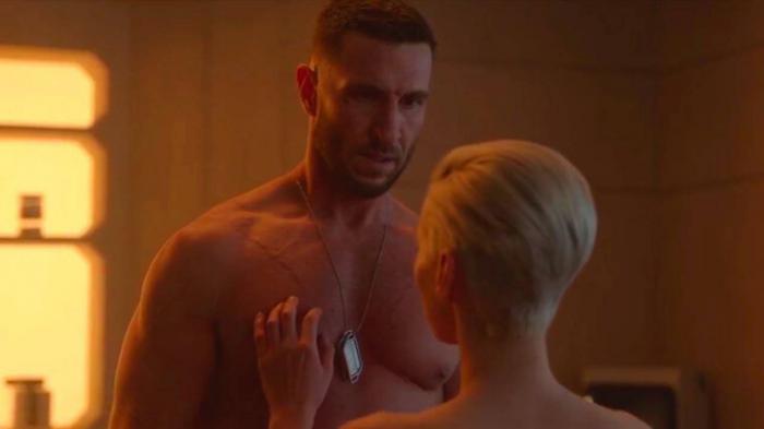 Halo: this sex scene divides the fans, the production speaks up to defend it 