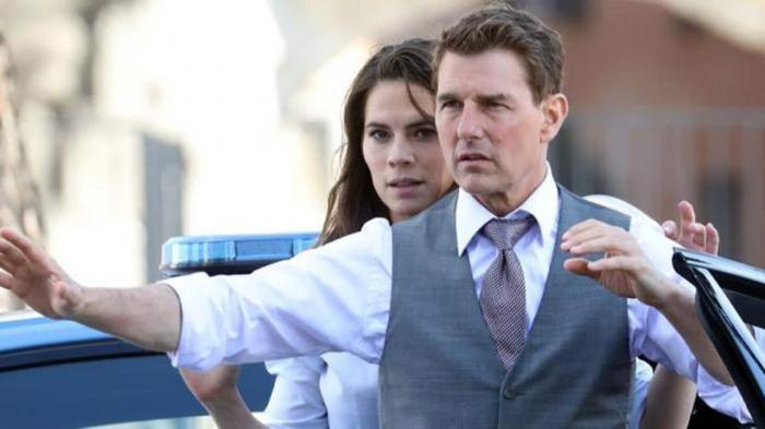 Mission Impossible 7: Tom Cruise is spectacular in this breathtaking first trailer